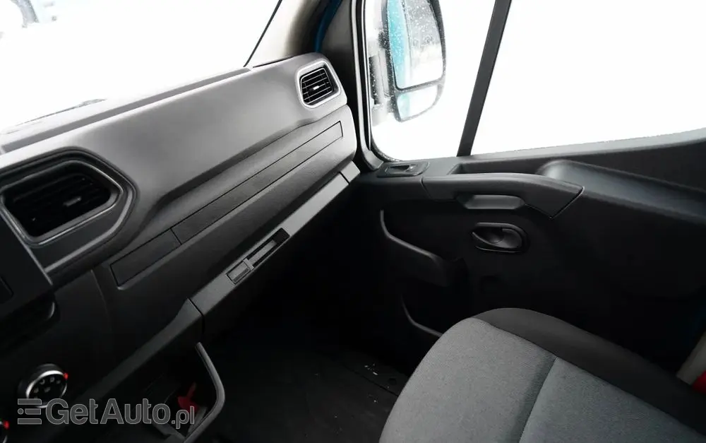 RENAULT MASTER / KONTENER / WINDA / DMC: 3500 KG / 2022 / SPROWADZONY 