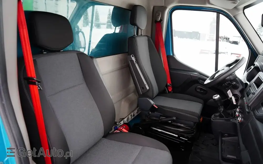 RENAULT MASTER / KONTENER / WINDA / DMC: 3500 KG / 2022 / SPROWADZONY 