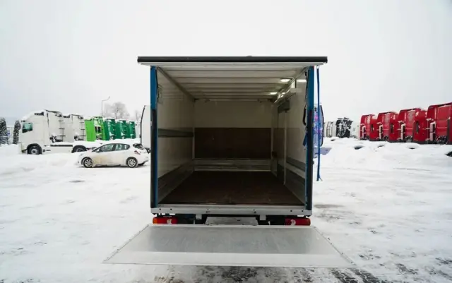 RENAULT MASTER / KONTENER / WINDA / DMC: 3500 KG / 2022 / SPROWADZONY 