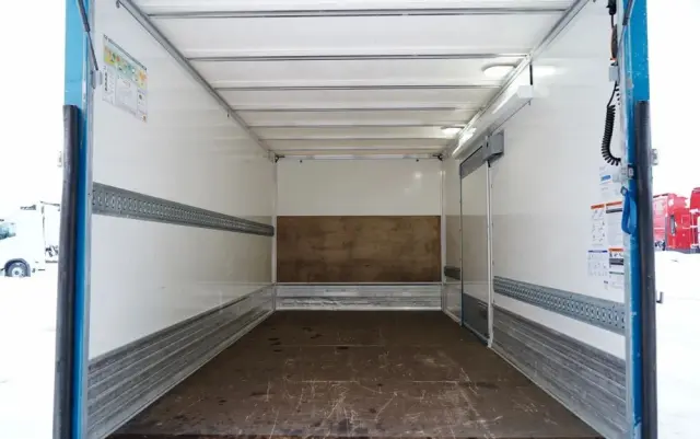 RENAULT MASTER / KONTENER / WINDA / DMC: 3500 KG / 2022 / SPROWADZONY 