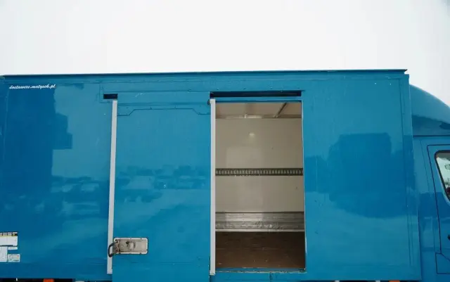RENAULT MASTER / KONTENER / WINDA / DMC: 3500 KG / 2022 / SPROWADZONY 
