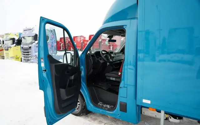 RENAULT MASTER / KONTENER / WINDA / DMC: 3500 KG / 2022 / SPROWADZONY 