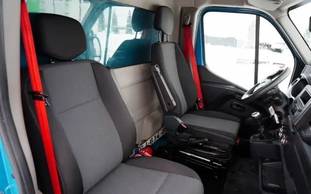 RENAULT MASTER / KONTENER / WINDA / DMC: 3500 KG / 2022 / SPROWADZONY 