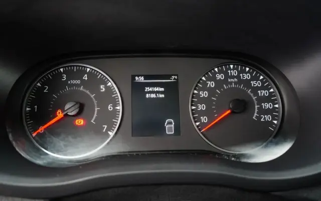 RENAULT MASTER / KONTENER / WINDA / DMC: 3500 KG / 2022 / SPROWADZONY 