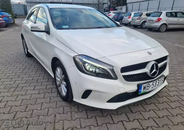 MERCEDES-BENZ Klasa A 180 7G-DCT