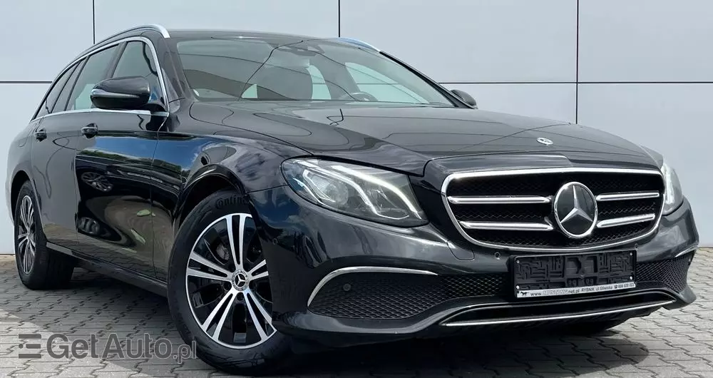 MERCEDES-BENZ Klasa E 220 d 4-Matic 9G-TRONIC