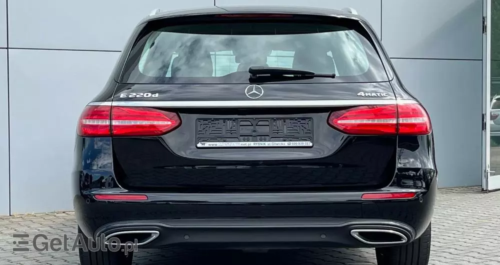 MERCEDES-BENZ Klasa E 220 d 4-Matic 9G-TRONIC