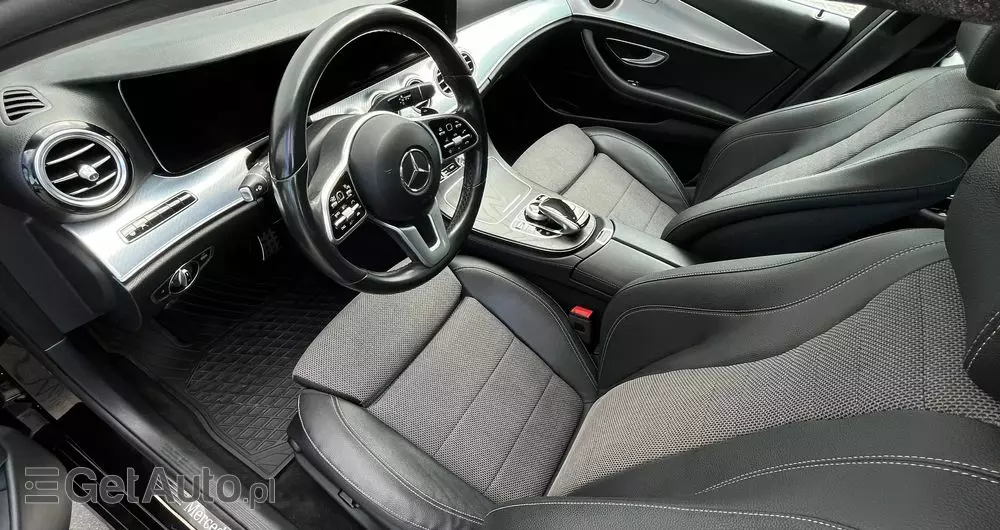 MERCEDES-BENZ Klasa E 220 d 4-Matic 9G-TRONIC