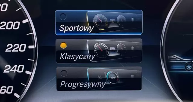 MERCEDES-BENZ Klasa E 220 d 4-Matic 9G-TRONIC