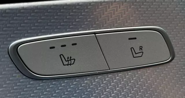 MERCEDES-BENZ Klasa E 220 d 4-Matic 9G-TRONIC