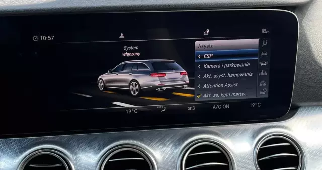 MERCEDES-BENZ Klasa E 220 d 4-Matic 9G-TRONIC