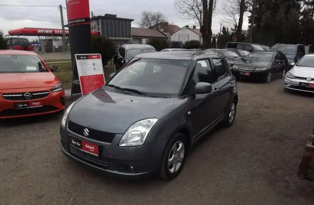 SUZUKI Swift 