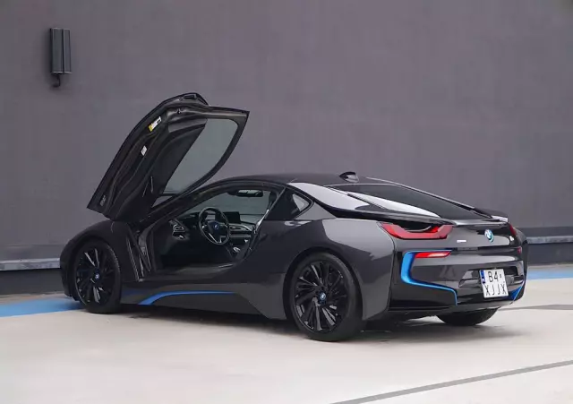 BMW I8 Coupe