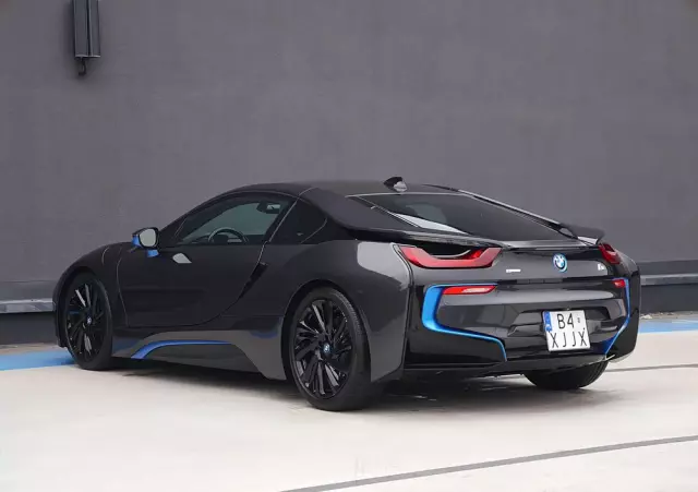 BMW I8 Coupe