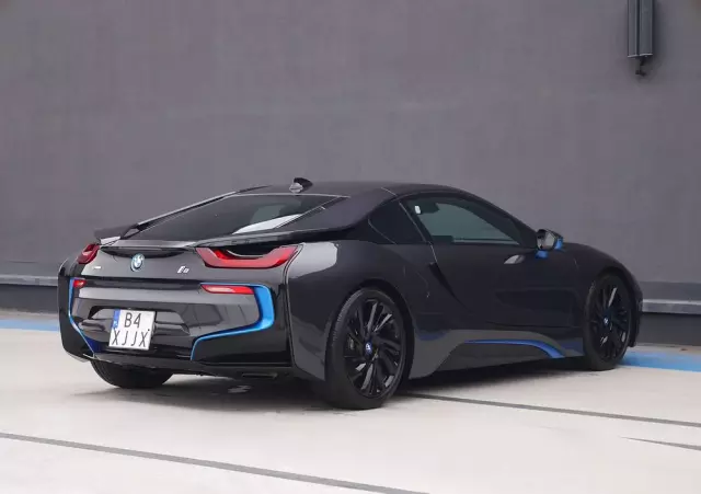 BMW I8 Coupe