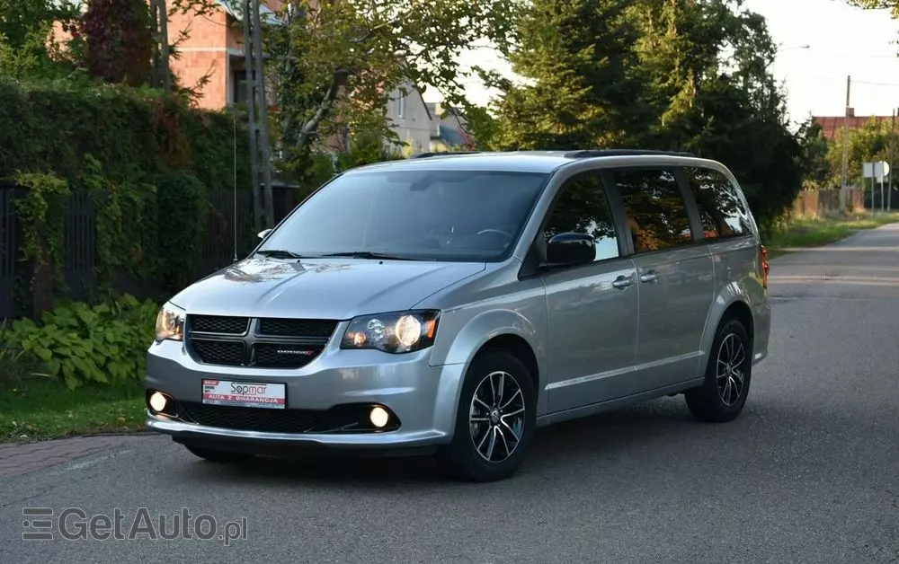 DODGE Grand Caravan 