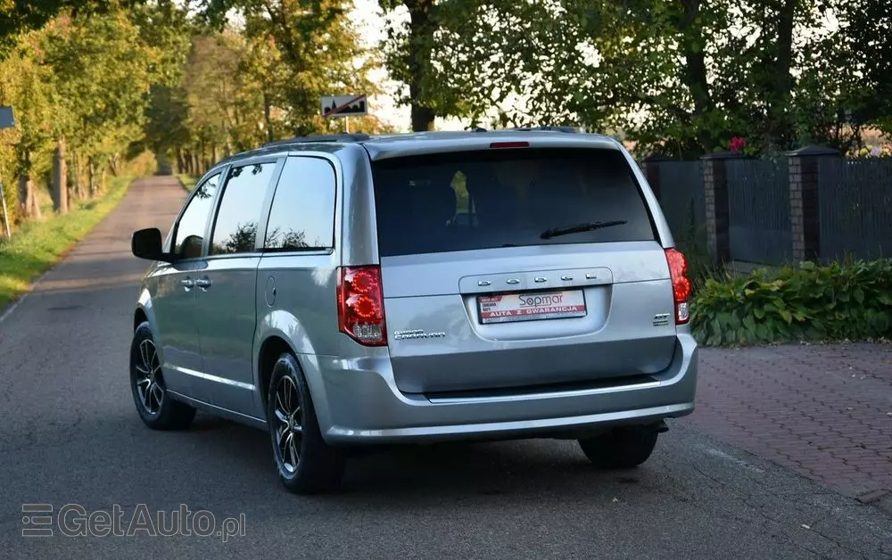 DODGE Grand Caravan 