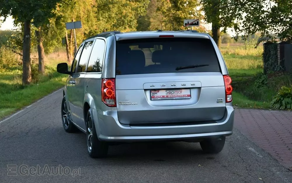 DODGE Grand Caravan 