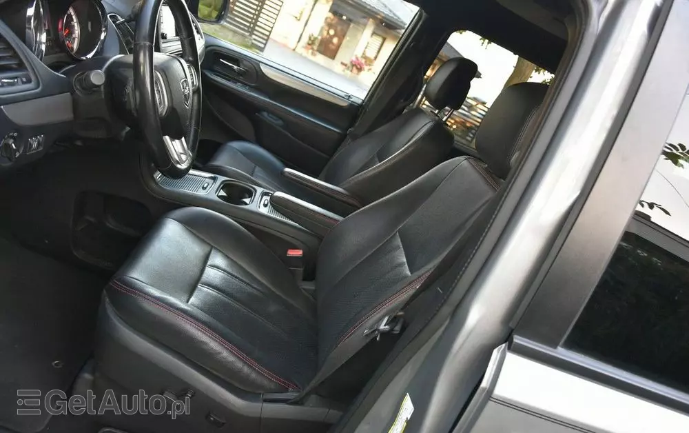 DODGE Grand Caravan 