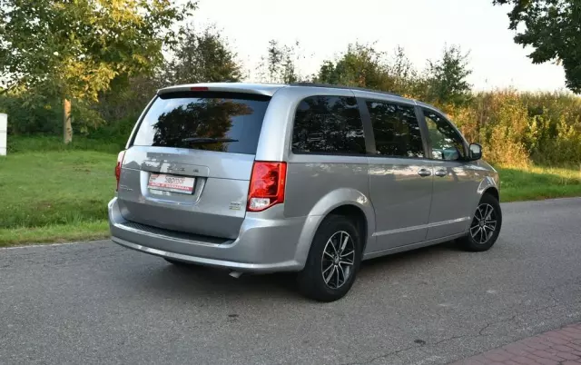 DODGE Grand Caravan 