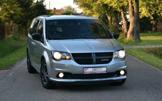 DODGE Grand Caravan 