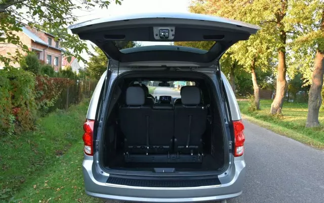 DODGE Grand Caravan 