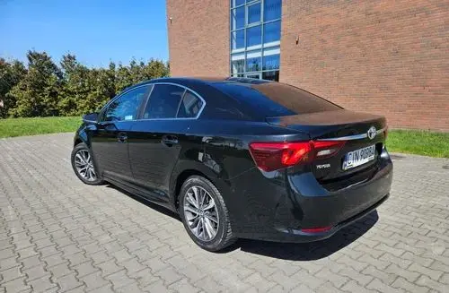 TOYOTA Avensis 