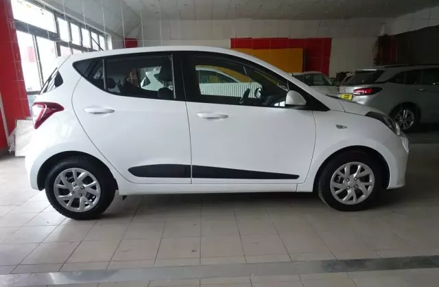 HYUNDAI I10 