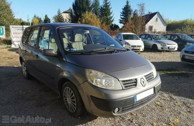 RENAULT Grand Scenic 