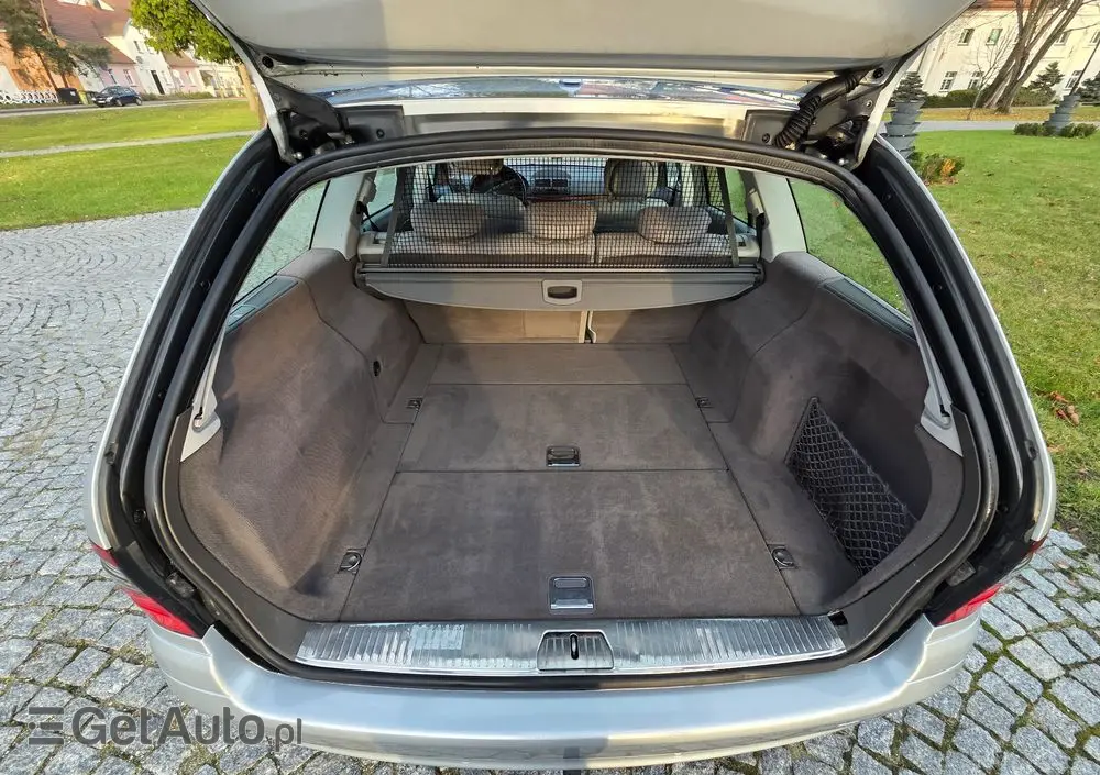 MERCEDES-BENZ Klasa E 220 T CDI Classic