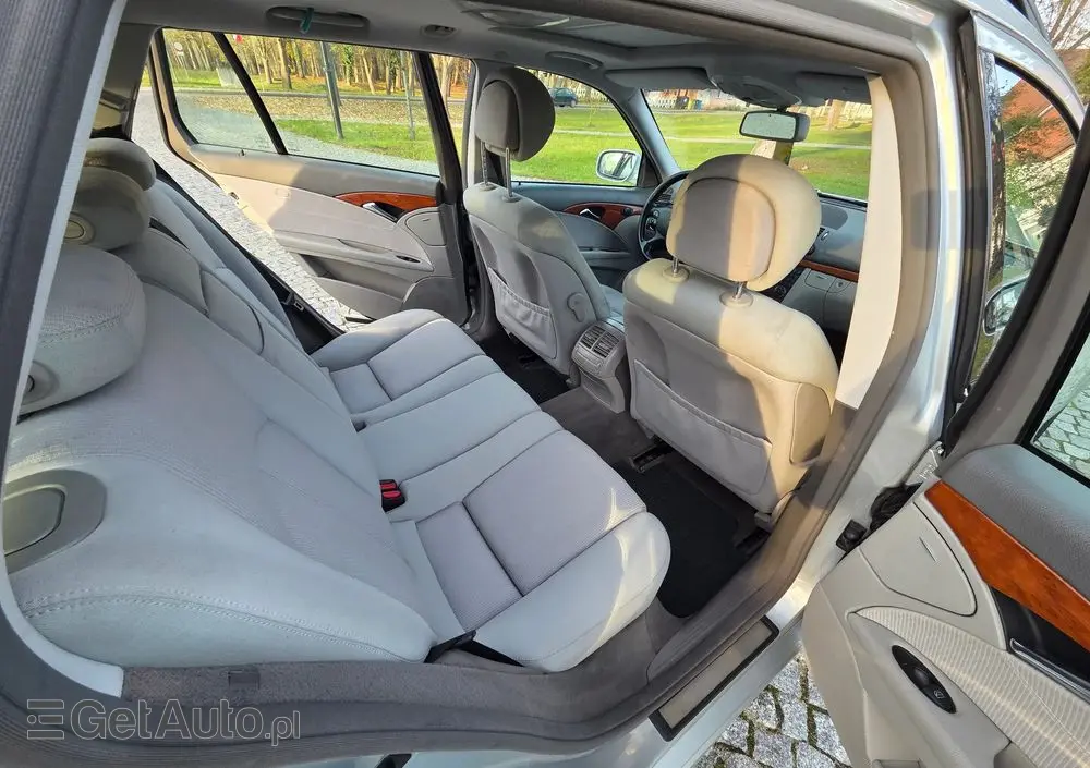 MERCEDES-BENZ Klasa E 220 T CDI Classic