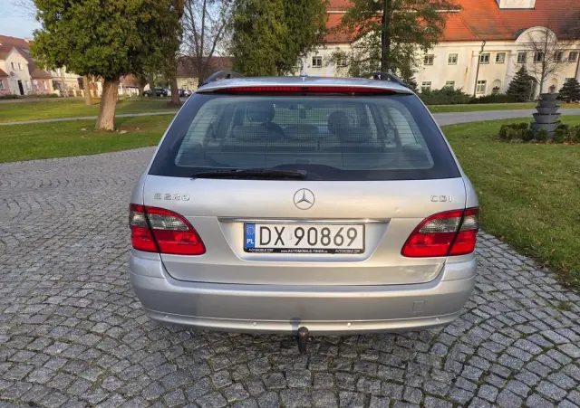 MERCEDES-BENZ Klasa E 220 T CDI Classic