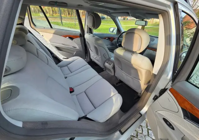 MERCEDES-BENZ Klasa E 220 T CDI Classic