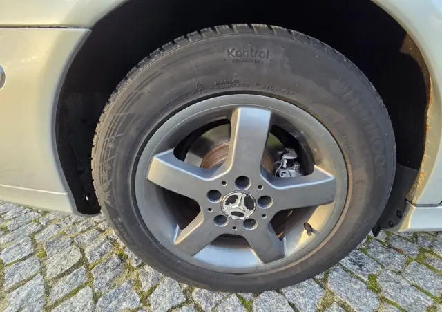 MERCEDES-BENZ Klasa E 220 T CDI Classic