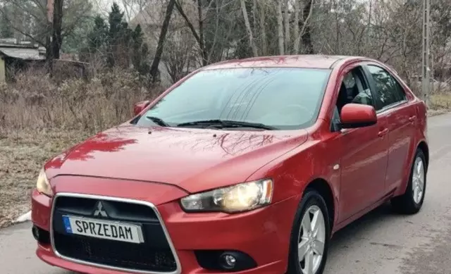 MITSUBISHI Lancer 