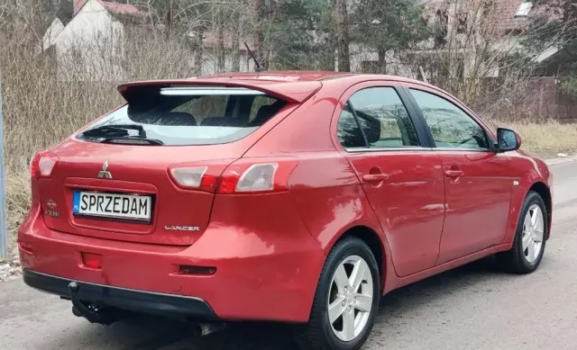 MITSUBISHI Lancer 