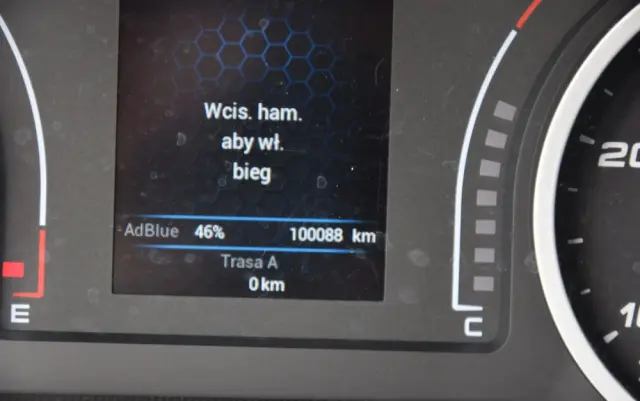 IVECO DAILY MAXI 35S16 / 2.3 - 160 KM / AUTOMAT HI-MATIC / NOWY MODEL / 3 OSOBY / DOSTAWCZE / BLASZAK / KLIMA / 2023 / SERWISOWANY / SPROWADZONY Z NIEMIEC 