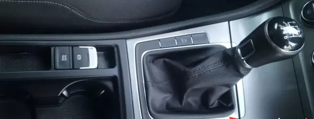 VOLKSWAGEN Golf 1.2 TSI (105 KM)