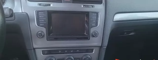 VOLKSWAGEN Golf 1.2 TSI (105 KM)