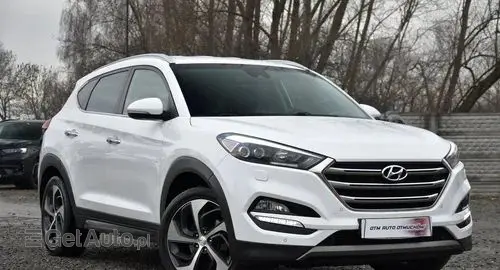 HYUNDAI Tucson 