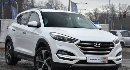 HYUNDAI Tucson 