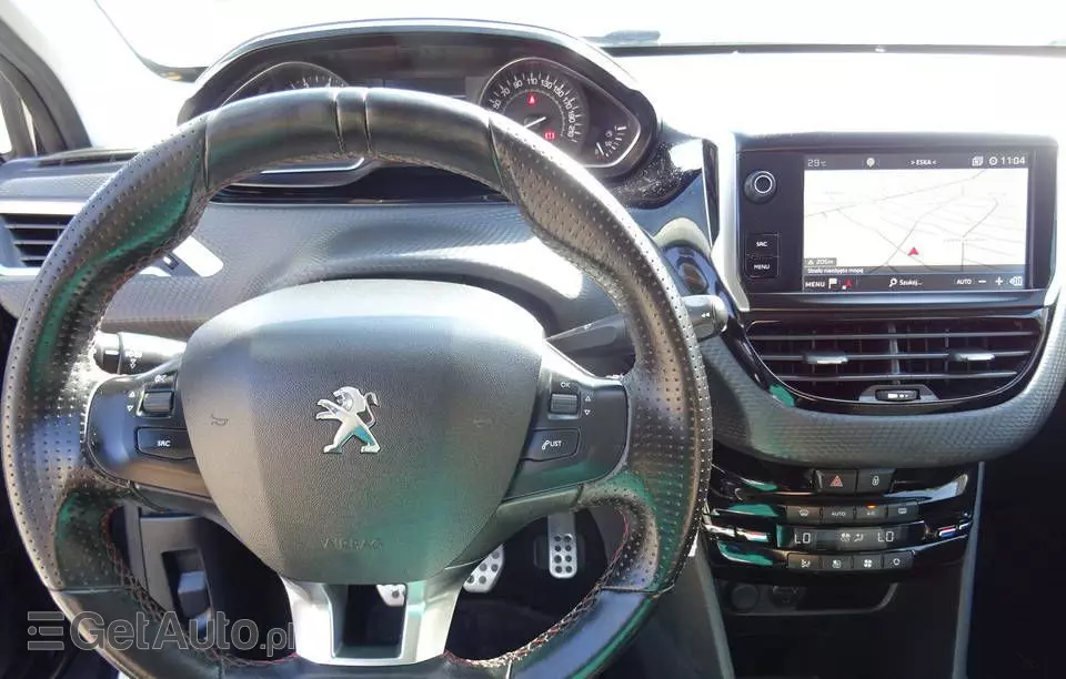 PEUGEOT 208 GT-LINE