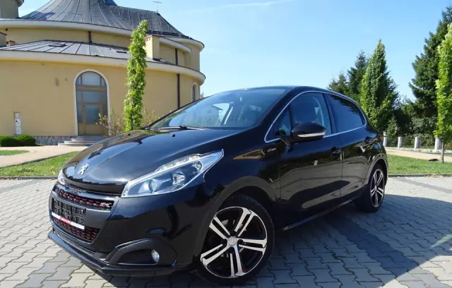 PEUGEOT 208 GT-LINE