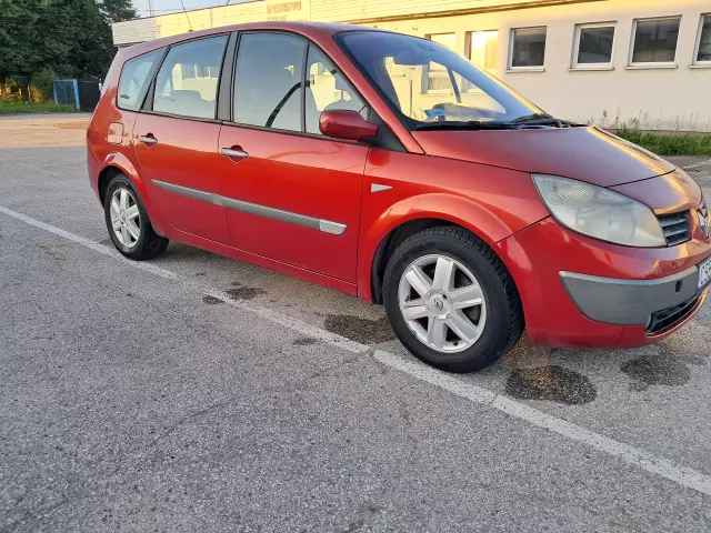 RENAULT Grand Scenic Luxe Privilege