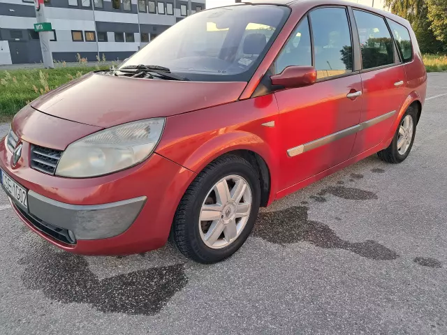 RENAULT Grand Scenic Luxe Privilege