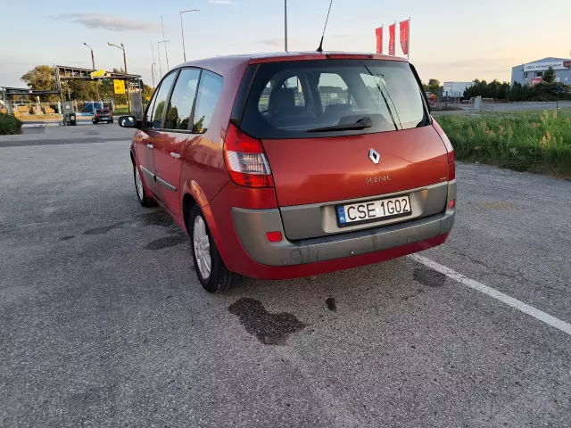 RENAULT Grand Scenic Luxe Privilege