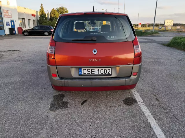 RENAULT Grand Scenic Luxe Privilege