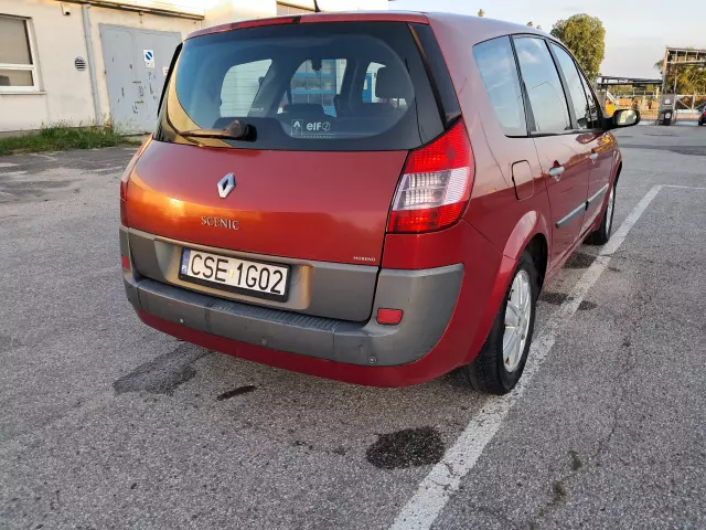 RENAULT Grand Scenic Luxe Privilege