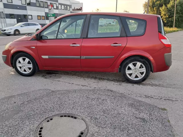 RENAULT Grand Scenic Luxe Privilege
