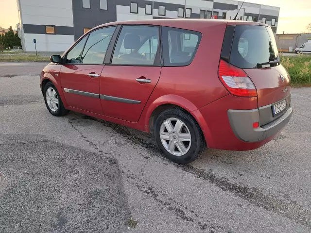 RENAULT Grand Scenic Luxe Privilege